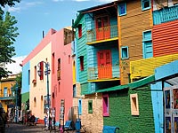 Anna Green ’09 placed first in the Urban Landscapes category of the UW’s annual Study Abroad Photo Contest coordinated by International Academic Programs. She shot the photo in 2008 while studying in Buenos Aires, Argentina.  
