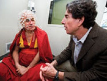 Richard Davidson speaks with Buddhist monk Matthieu Ricard