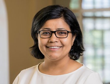 Headshot of Ranjana Mehta.