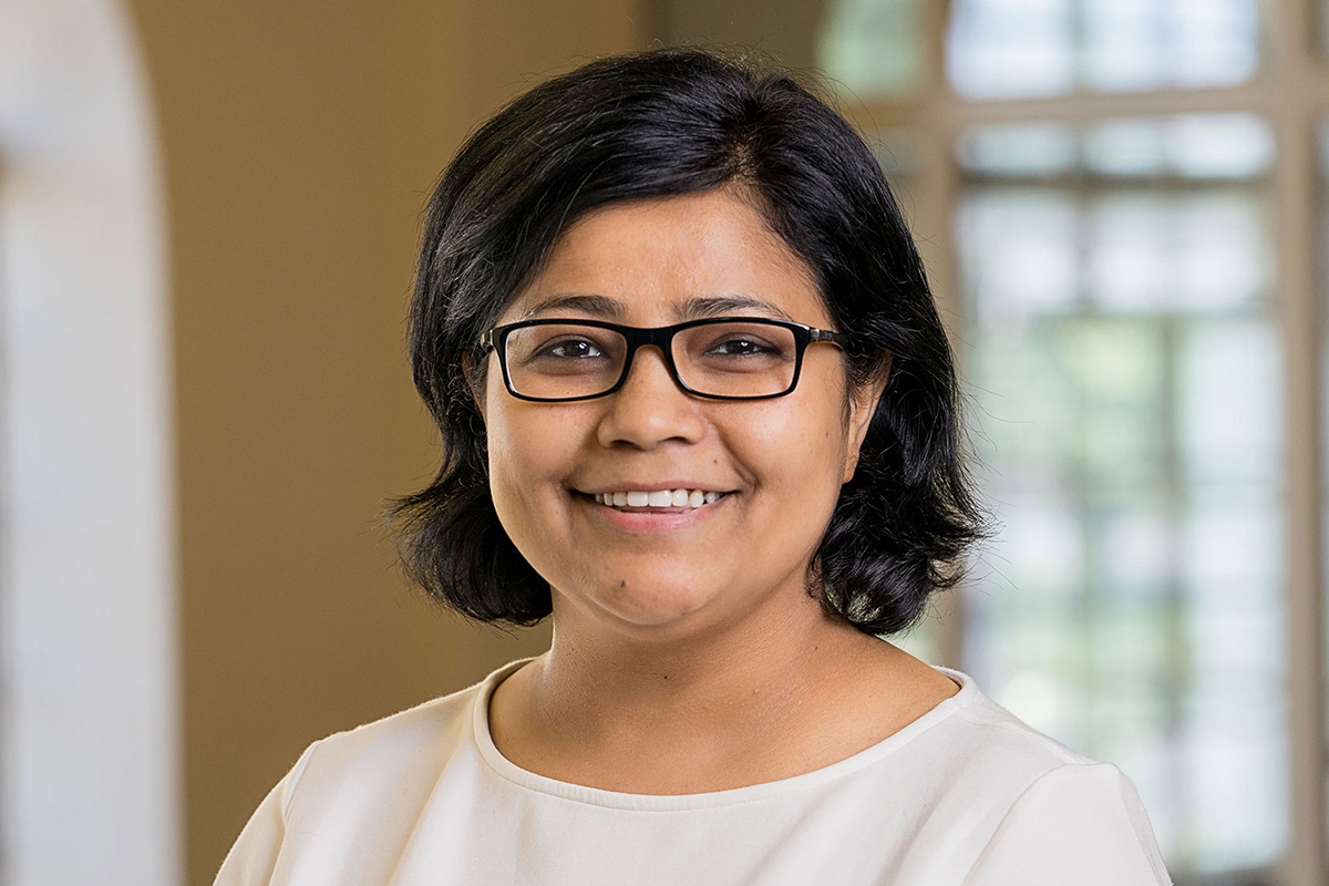 Headshot of Ranjana Mehta.